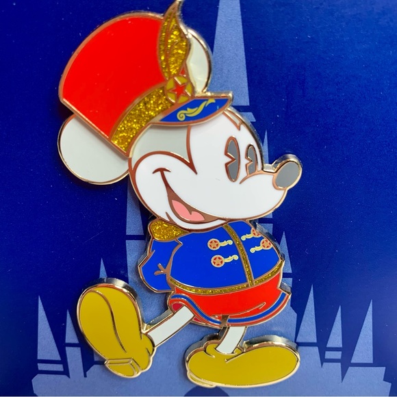 NWT. Disney Main Attraction Mickey Mouse Dumbo pin. 8/12 in series. - Picture 2 of 6